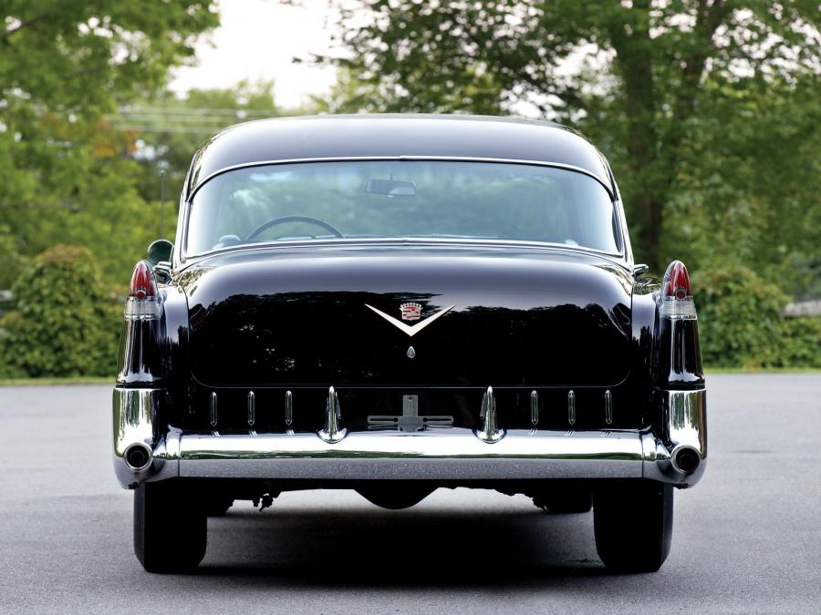  Cadillac Series 62 Sedan 1955 года  (фото 3 из 6)